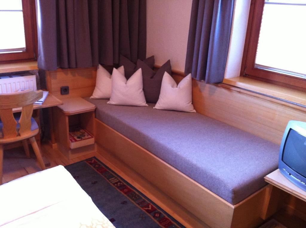 Appartement Schwalbennest Solden Ruang foto